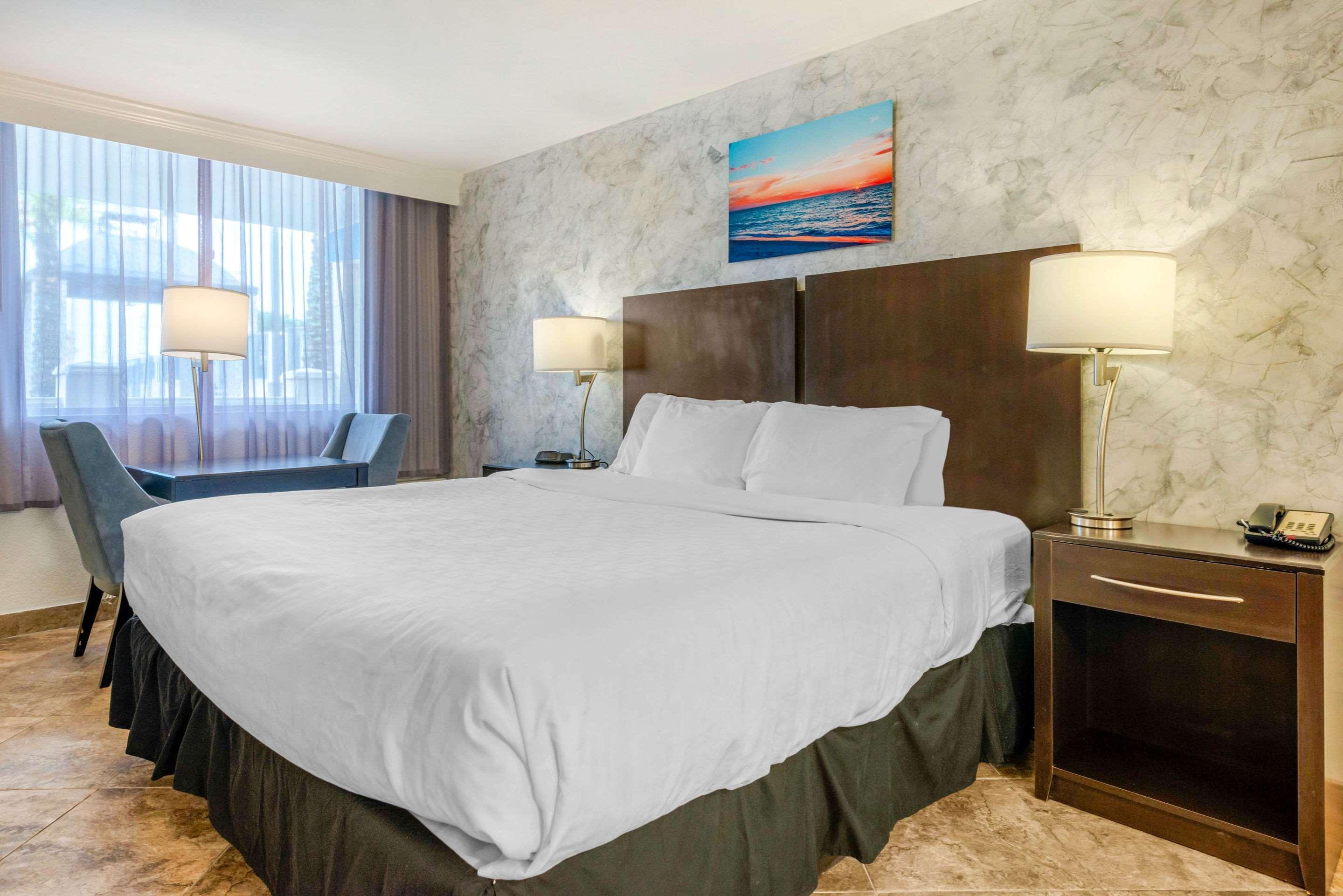Quality Inn And Conference Center Tampa-Brandon Heartland Exteriér fotografie