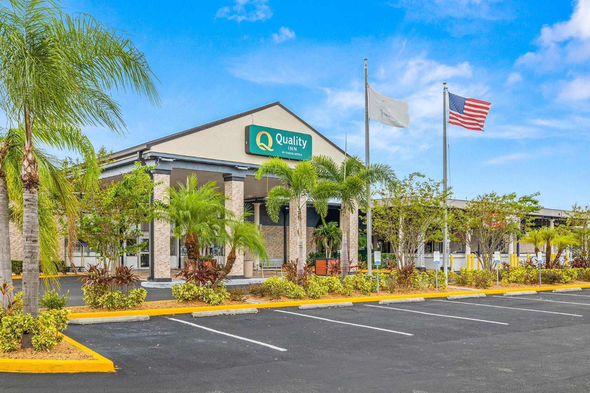 Quality Inn And Conference Center Tampa-Brandon Heartland Exteriér fotografie