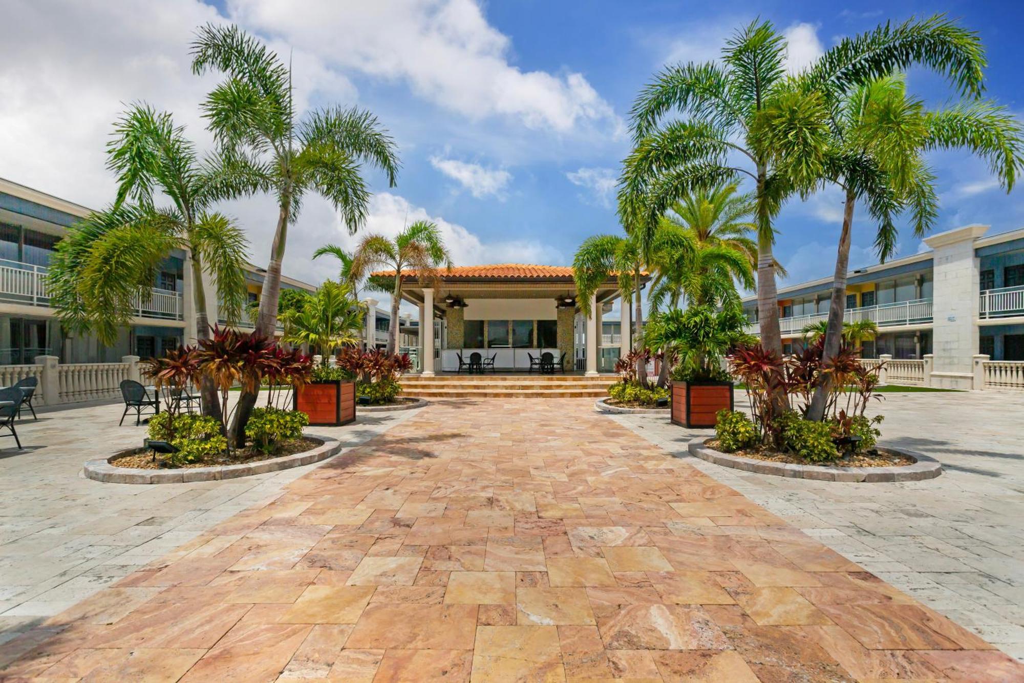 Quality Inn And Conference Center Tampa-Brandon Heartland Exteriér fotografie