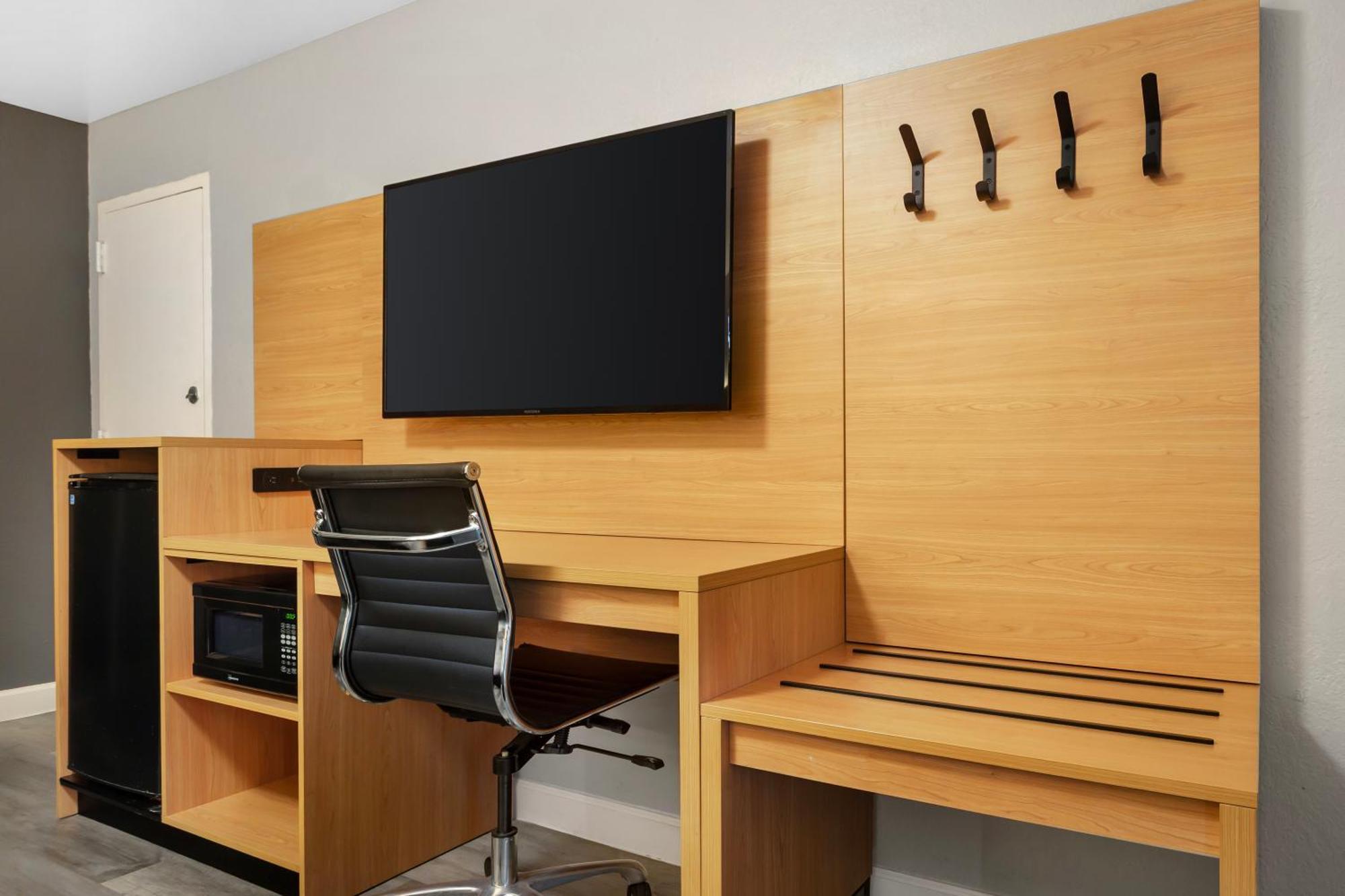 Quality Inn And Conference Center Tampa-Brandon Heartland Exteriér fotografie