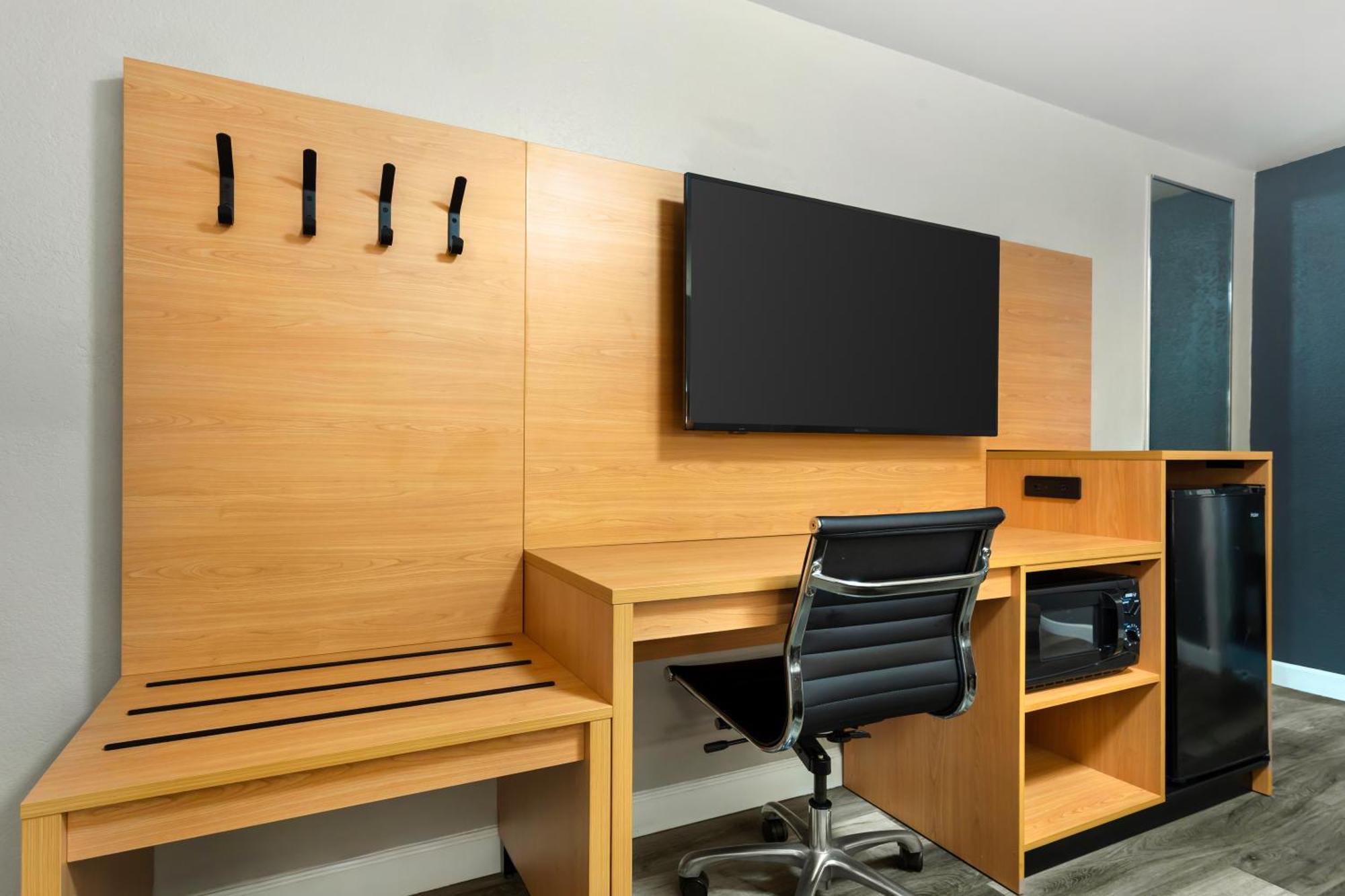 Quality Inn And Conference Center Tampa-Brandon Heartland Exteriér fotografie