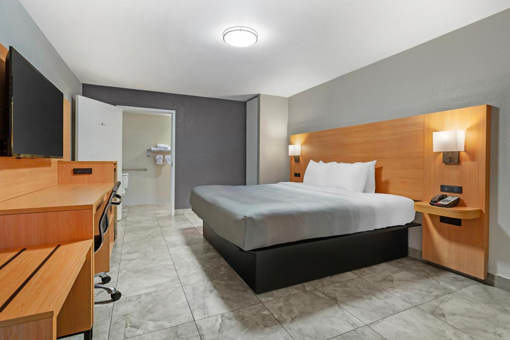 Quality Inn And Conference Center Tampa-Brandon Heartland Exteriér fotografie